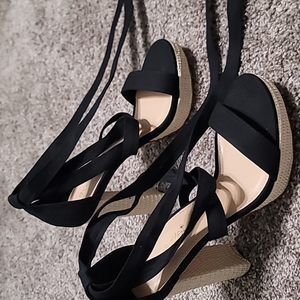 Zaneta by Shoedazzle. Black Lace-up 5" Platforms Heels. Women's‎ 9. NWOT